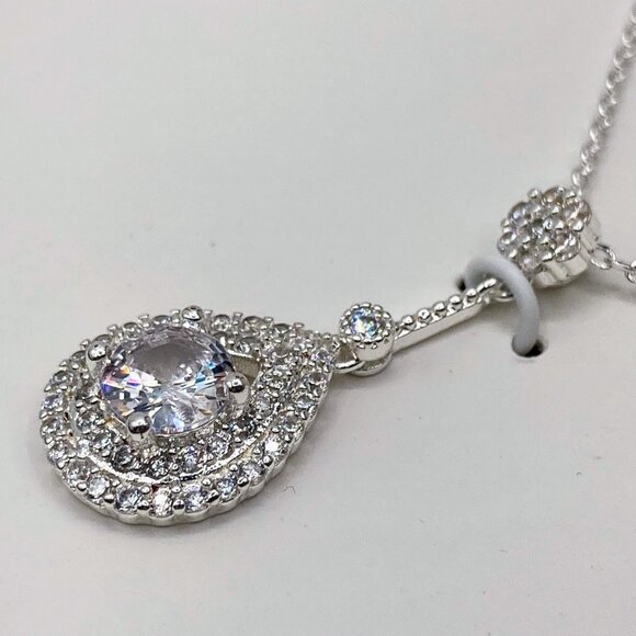 Bob Mackie Silver Teardrop Pendant 18" Necklace & Earring Jewelry Set JBM-5010 - Picture 4 of 7